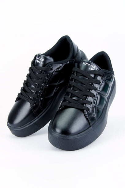 Tenis Indi con acolchado en rombos