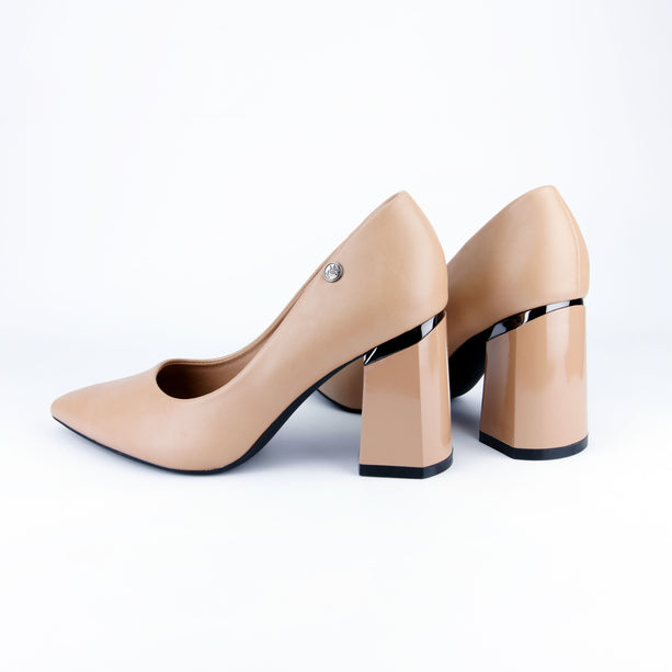 Tacon Dalia Nude