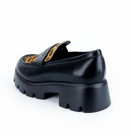 Mocasines Cleo con antifaz y estampado animal print