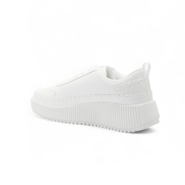 Tenis Isa con costura decorativa