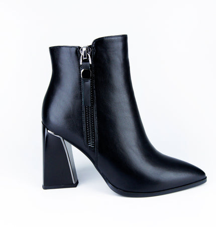 Botines Greta con cremallera decorativa