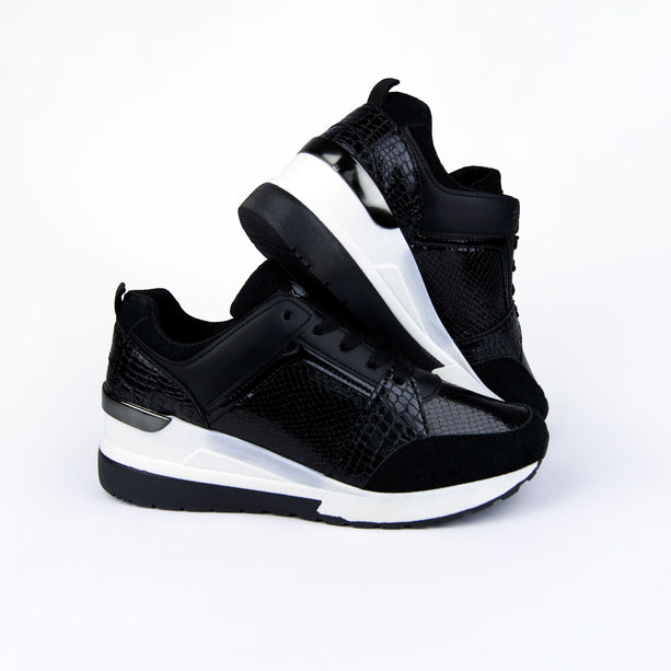 Tenis Saku estilo casual