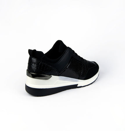 Tenis Saku estilo casual