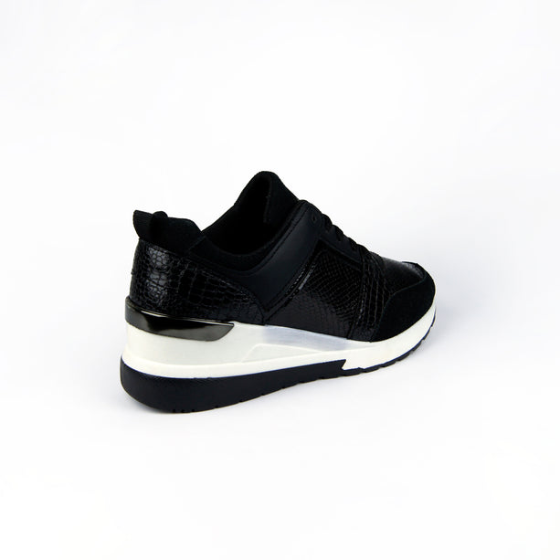 Tenis Saku estilo casual